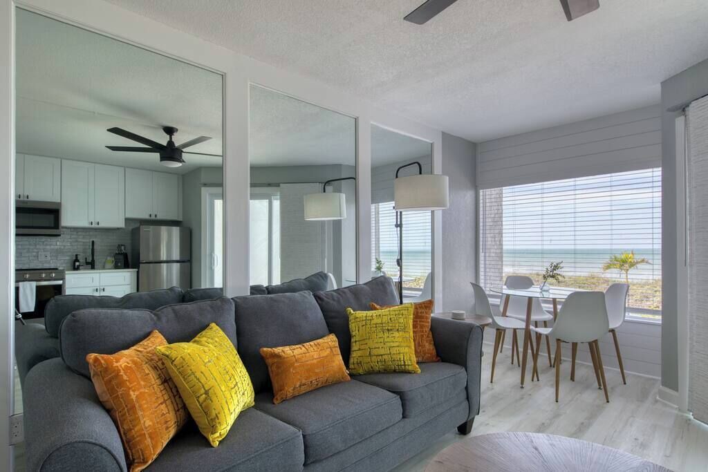 Photo of Livingroom in Belleair Beach