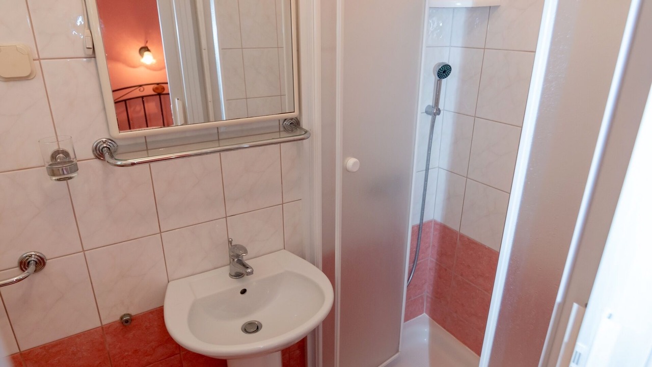 Photo of Bathroom in Banjol