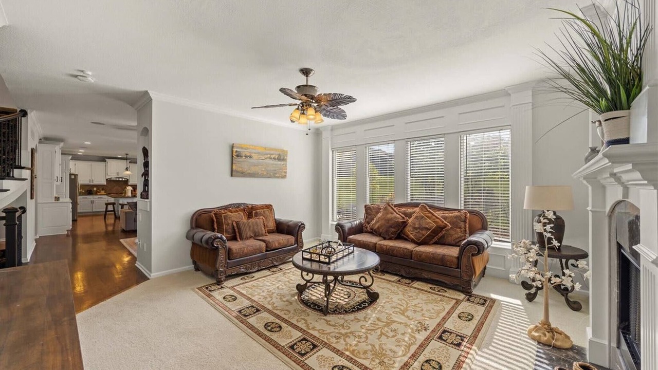 Photo of Livingroom in Overland Park