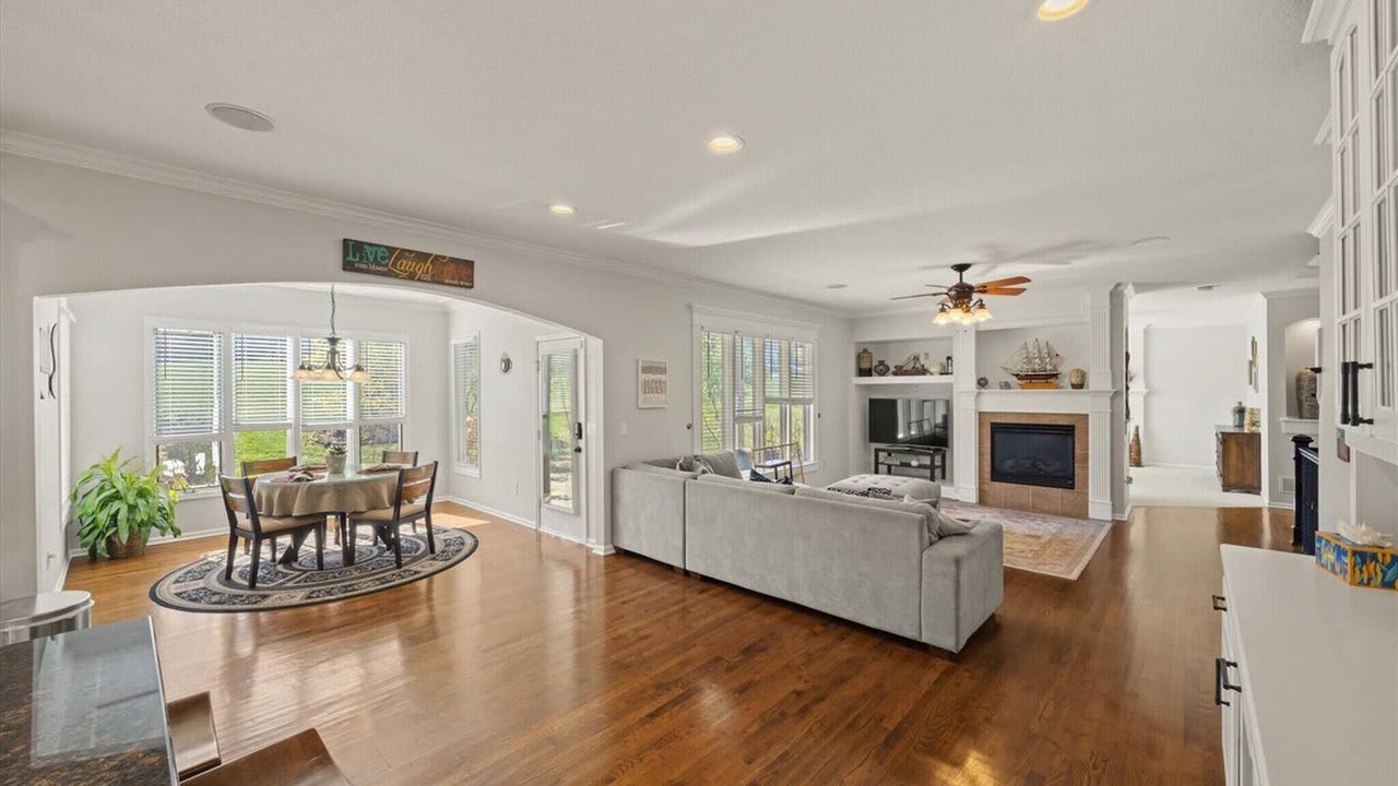 Photo of Livingroom in Overland Park