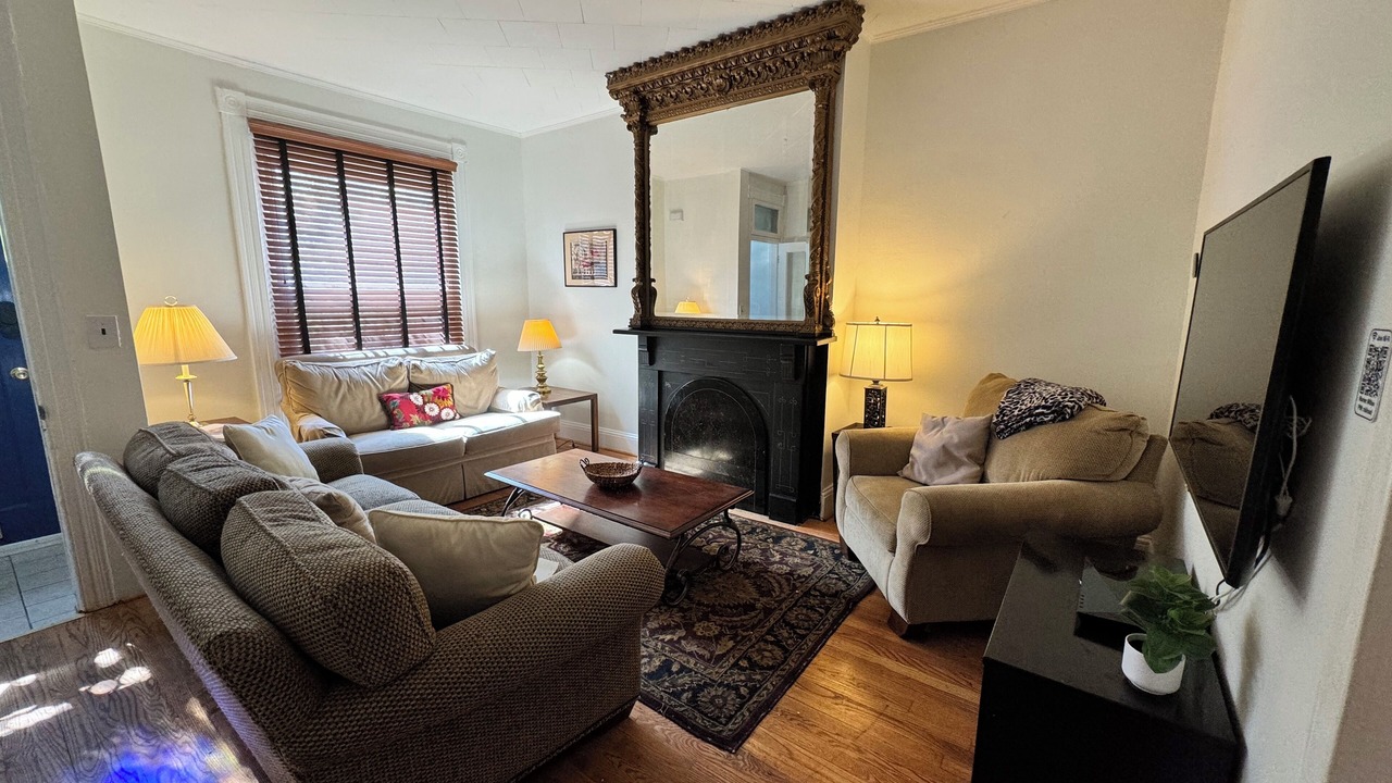 Photo of Bedroom in Downtown Baltimore