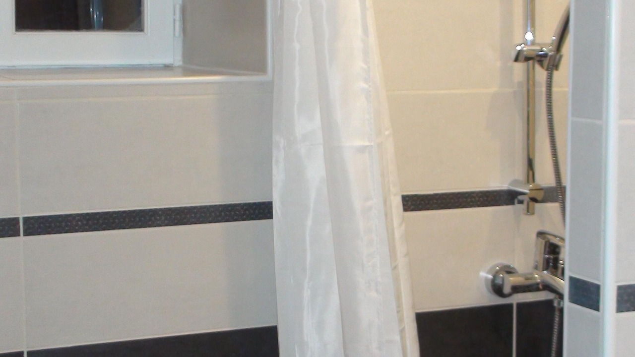 Photo of Bathroom in Fremainville