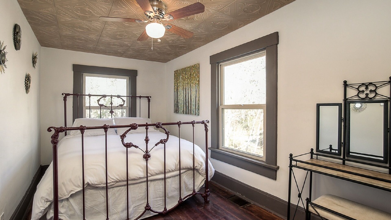 Photo of Bedroom in Weston