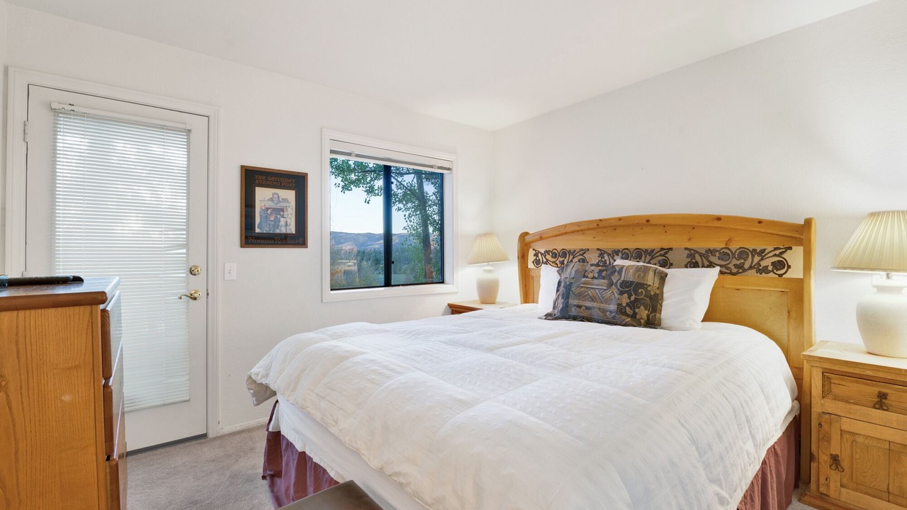 Photo of Bedroom in Big Bear Lake