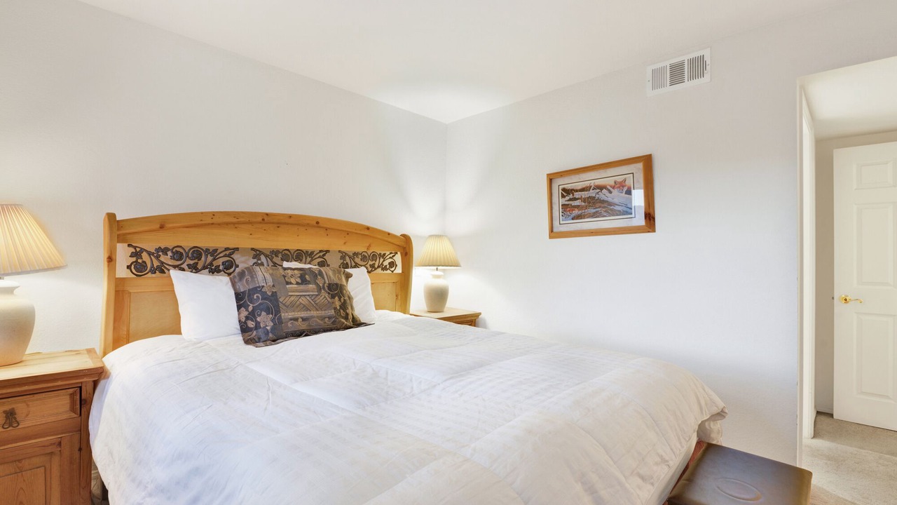 Photo of Bedroom in Big Bear Lake
