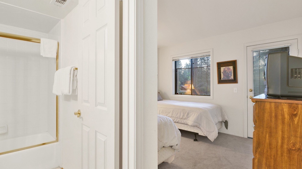 Photo of Bedroom in Big Bear Lake