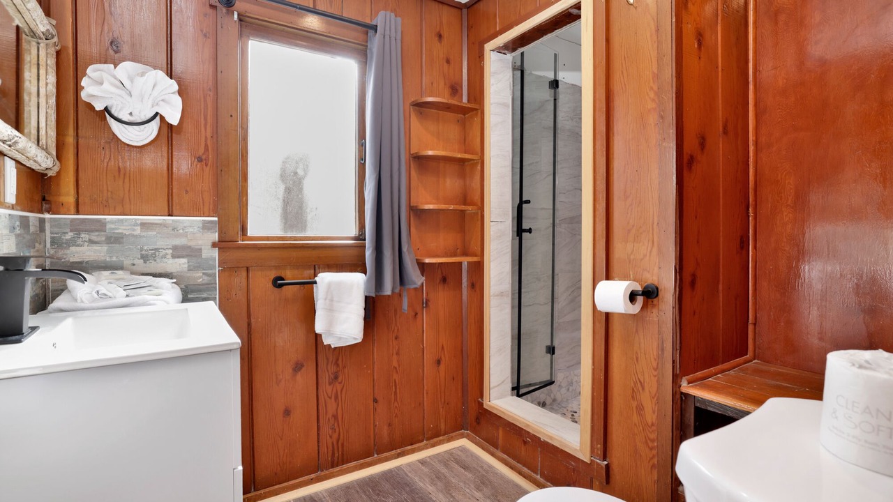 Photo of Bathroom in Big Bear Lake