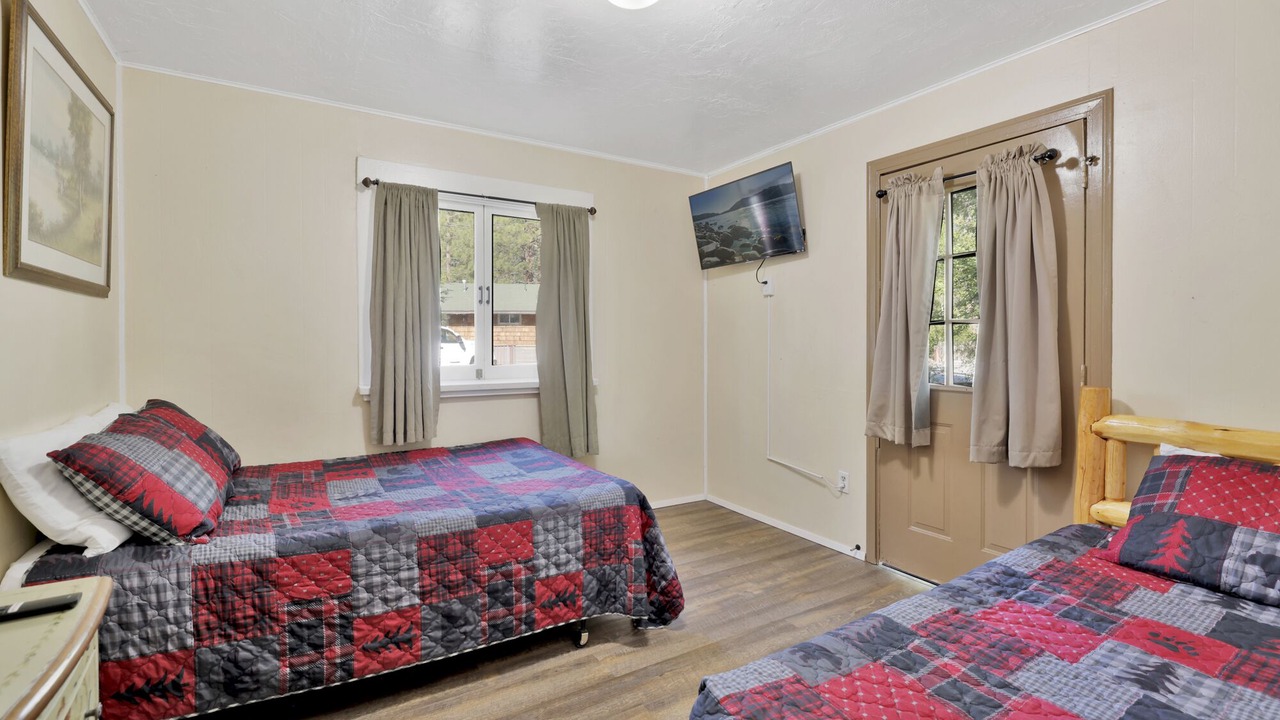 Photo of Bedroom in Big Bear Lake