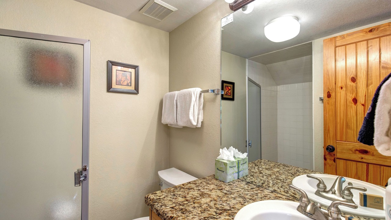 Photo of Bathroom in Park Meadows