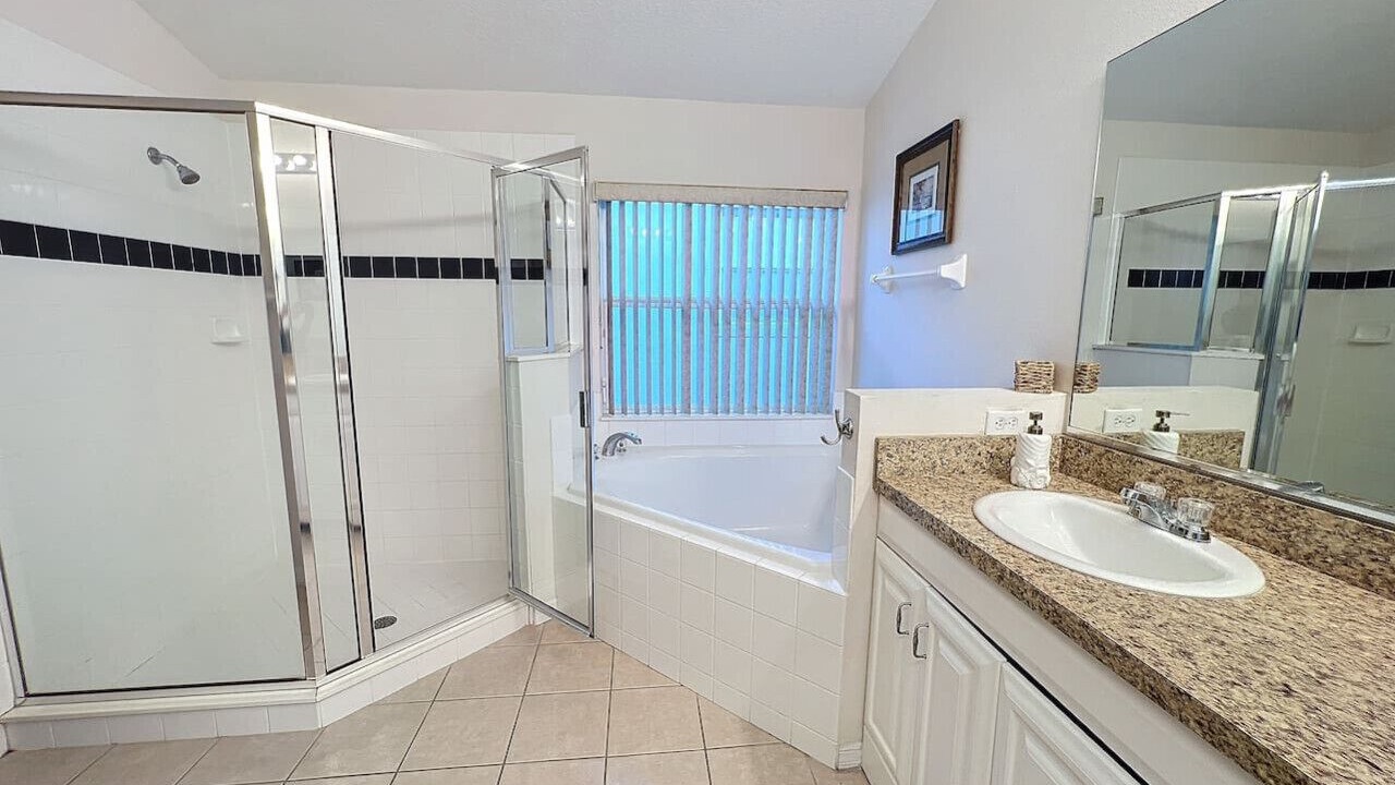 Photo of Bathroom in Highgate Park