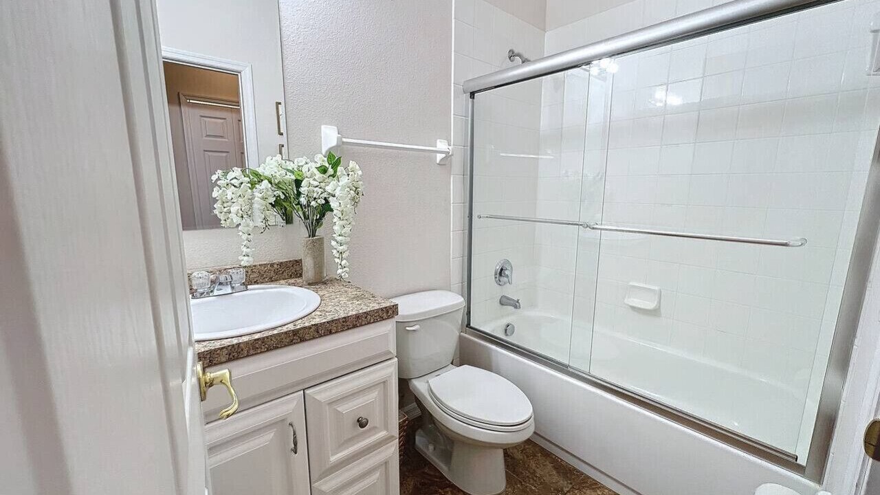 Photo of Bathroom in Highgate Park