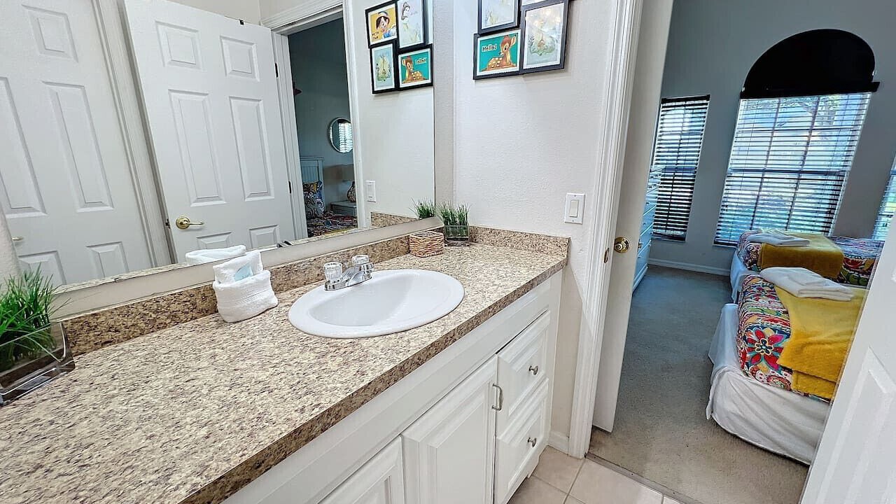 Photo of Bathroom in Highgate Park