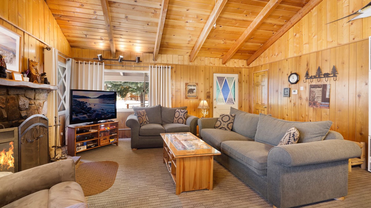 Photo of Livingroom in Big Bear Lake