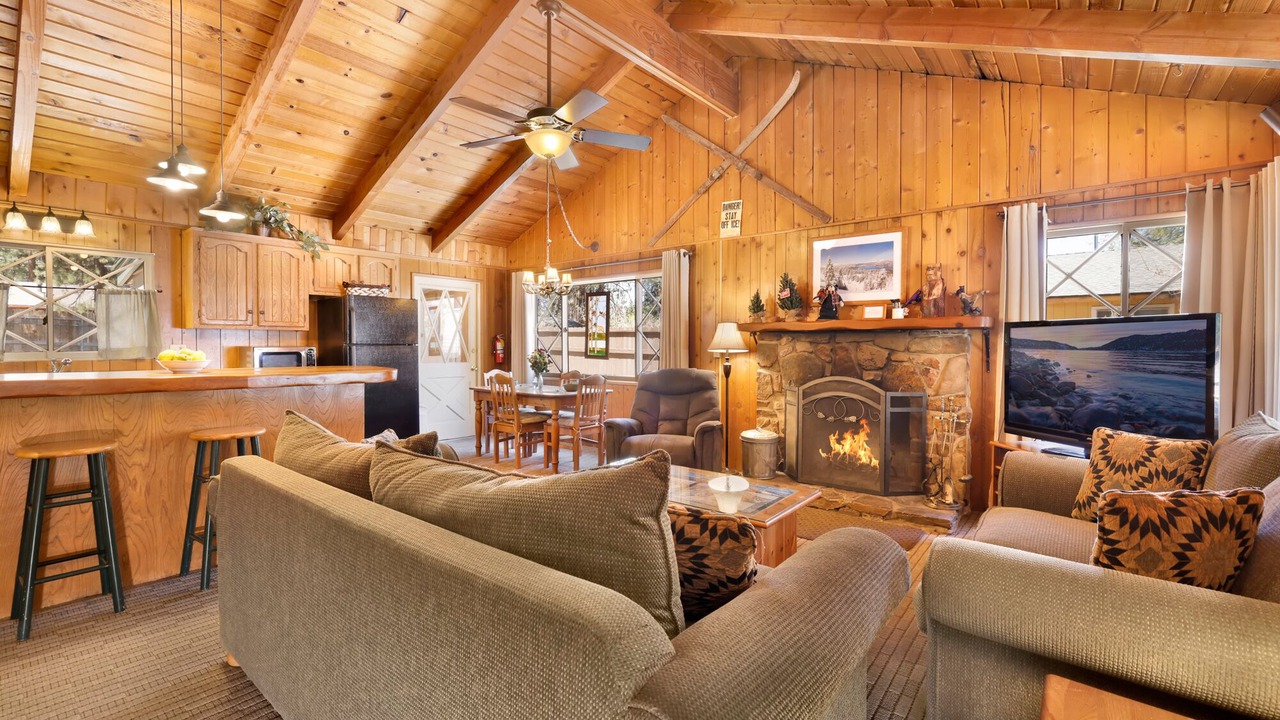 Photo of Livingroom in Big Bear Lake