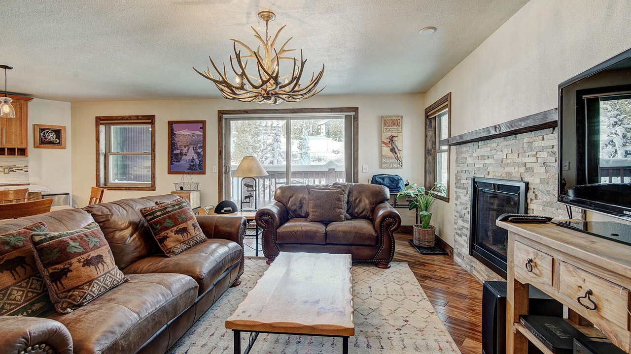 Photo of Livingroom in Four O'Clock