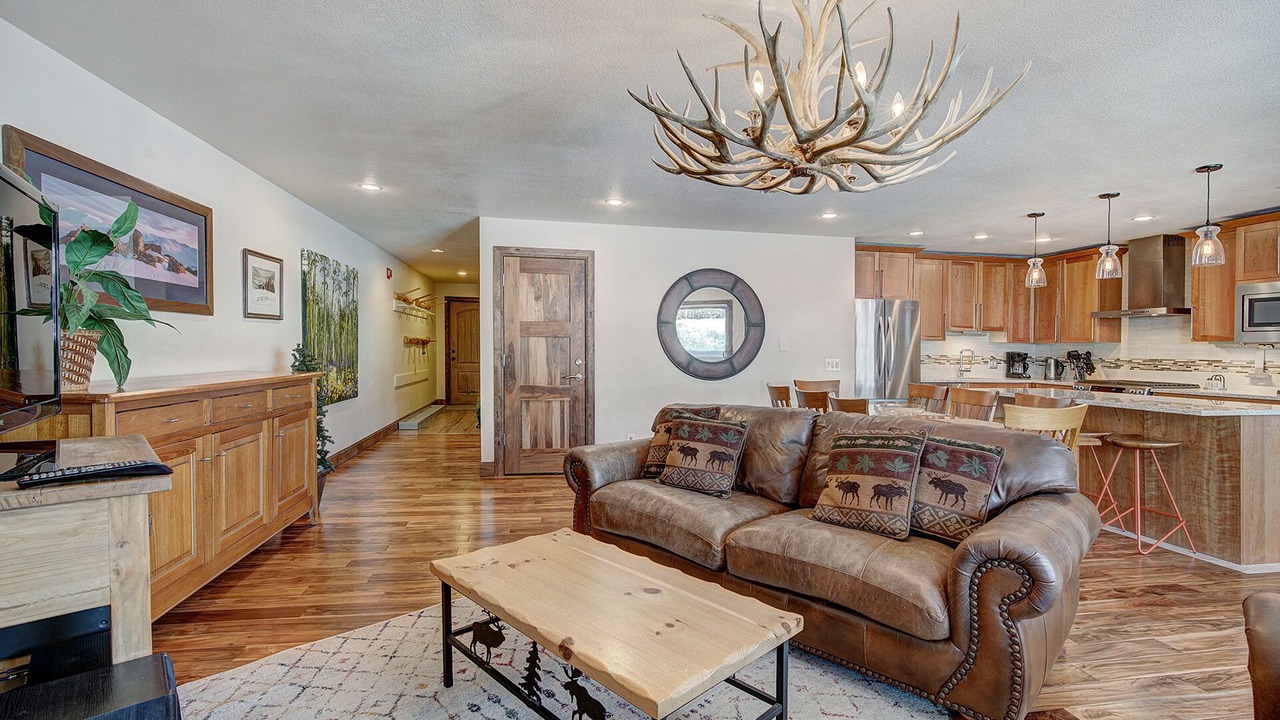 Photo of Livingroom in Four O'Clock