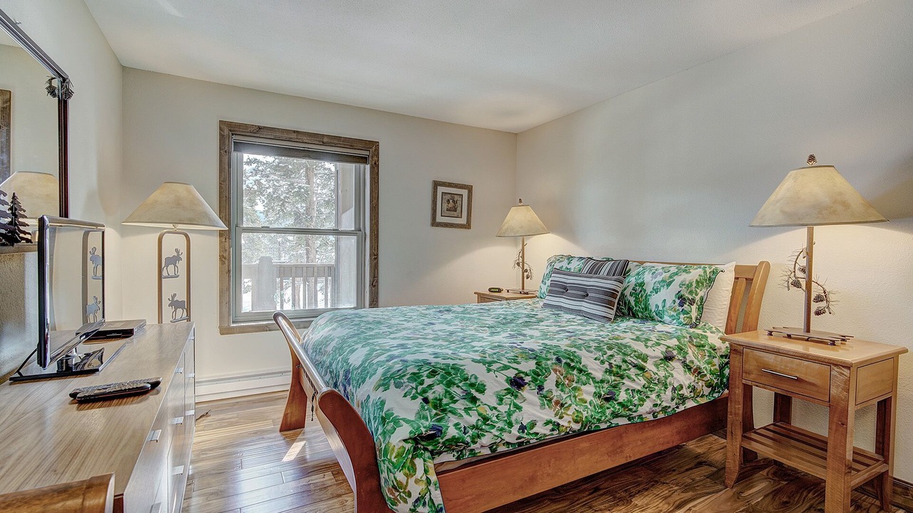 Photo of Bedroom in Four O'Clock