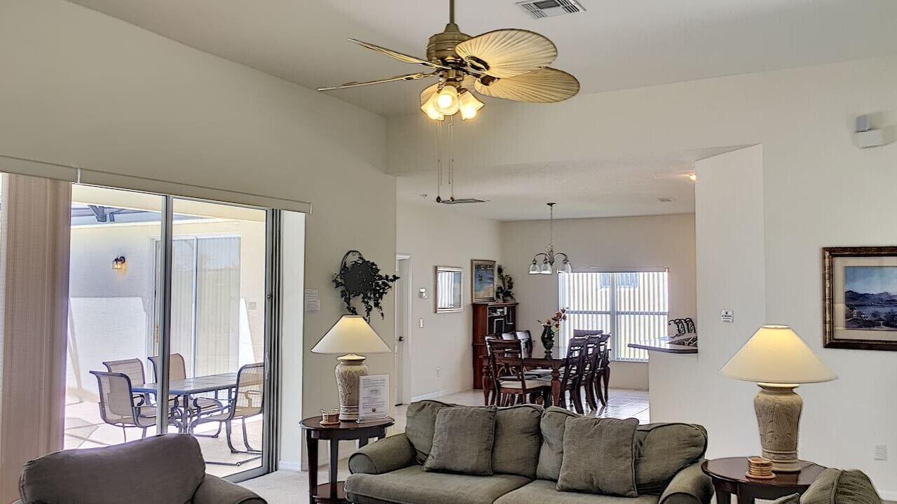 Photo of Livingroom in West Haven