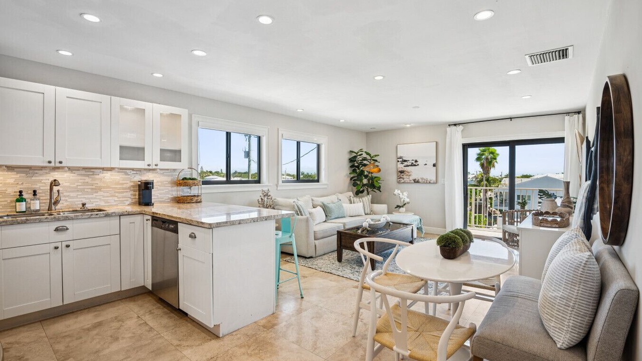 Photo of Livingroom in Key Largo