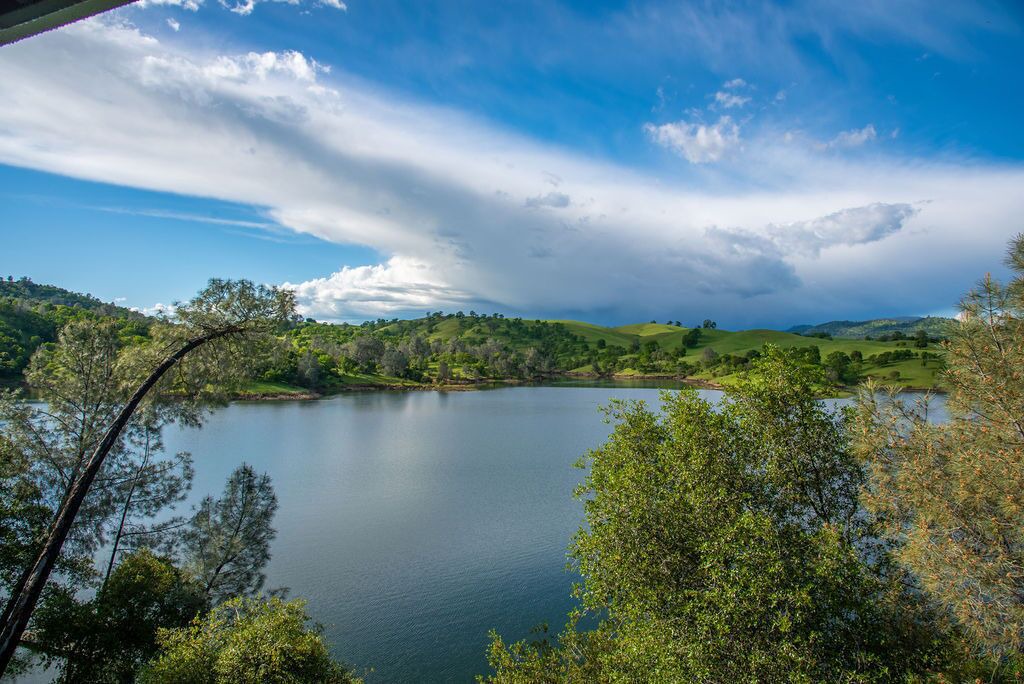 Photo of Others in Jamestown