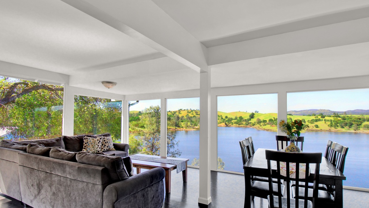 Photo of Others in Jamestown