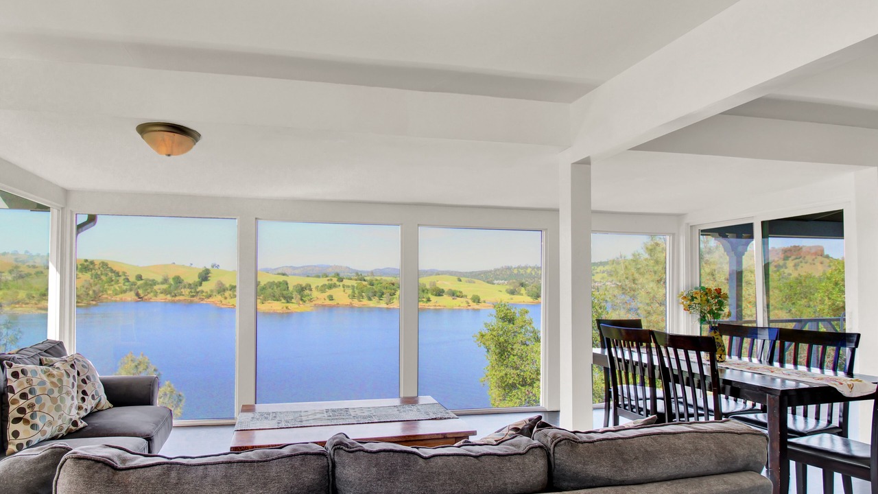 Photo of Others in Jamestown