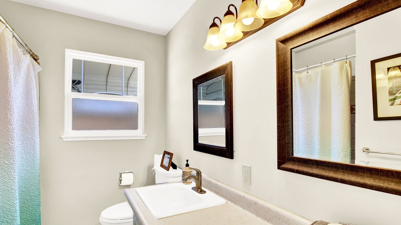 Photo of Bathroom in Jamestown