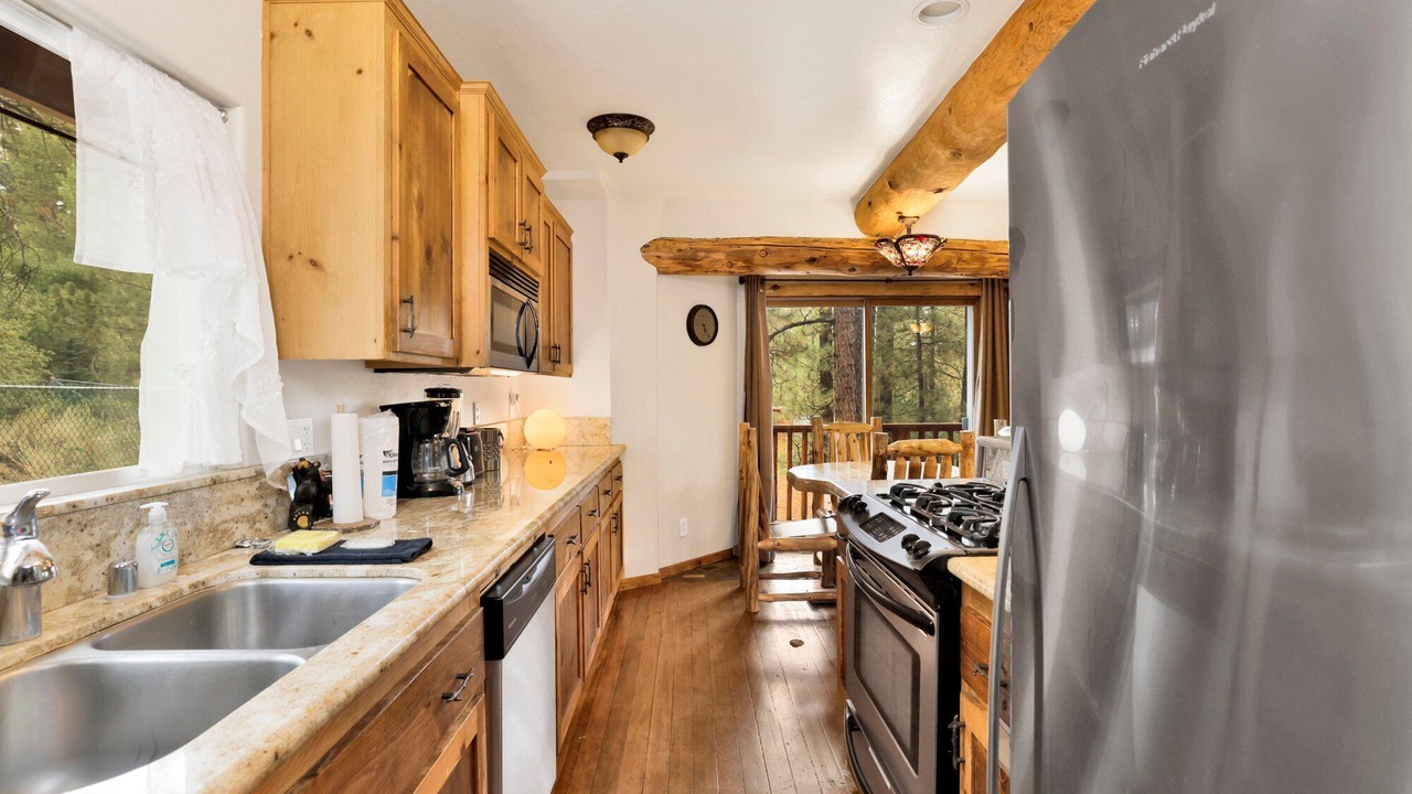 Photo of Kitchen in Big Bear City