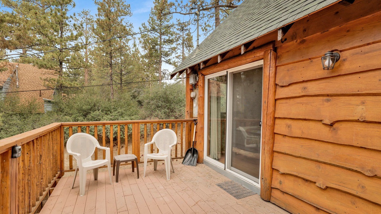 Photo of Patio Balcony in Big Bear City