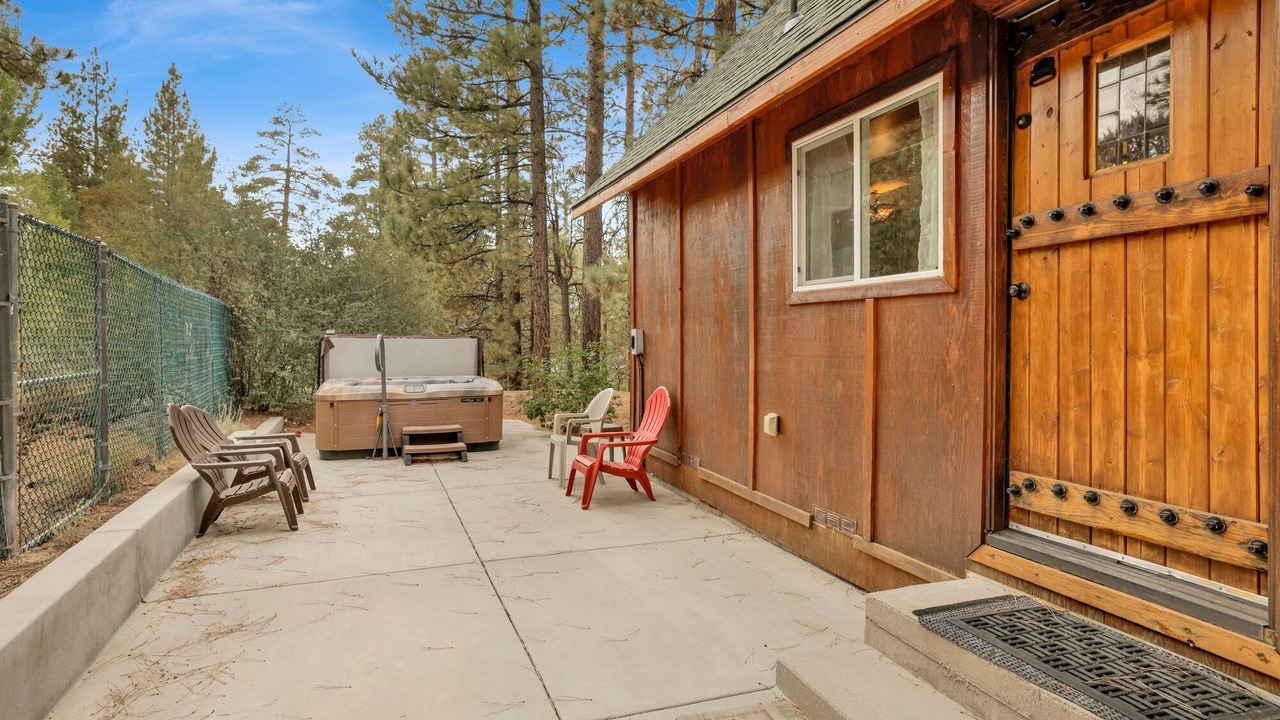 Photo of Patio Balcony in Big Bear City