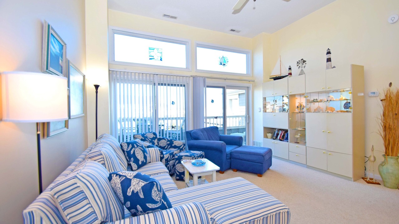 Photo of Livingroom in Heron Harbour Isle
