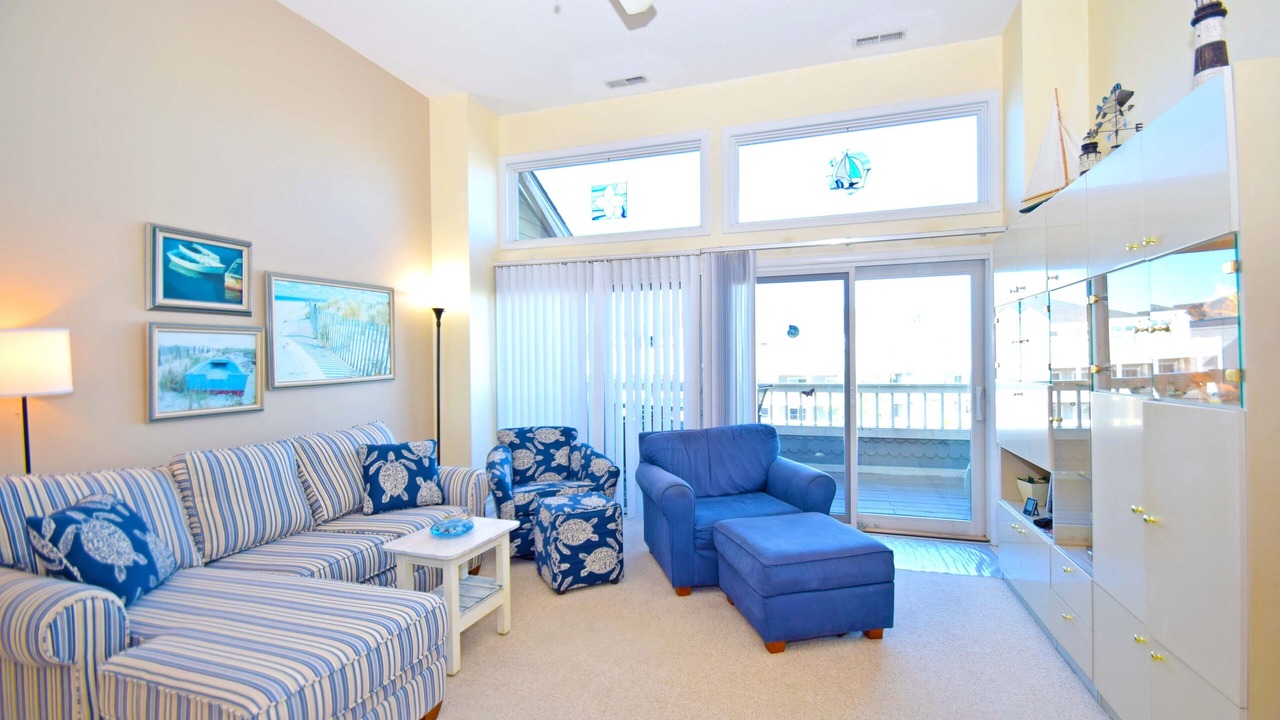 Photo of Livingroom in Heron Harbour Isle