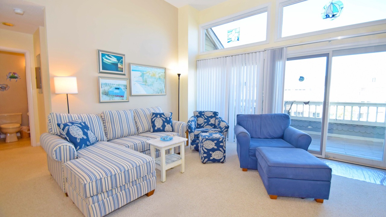 Photo of Livingroom in Heron Harbour Isle