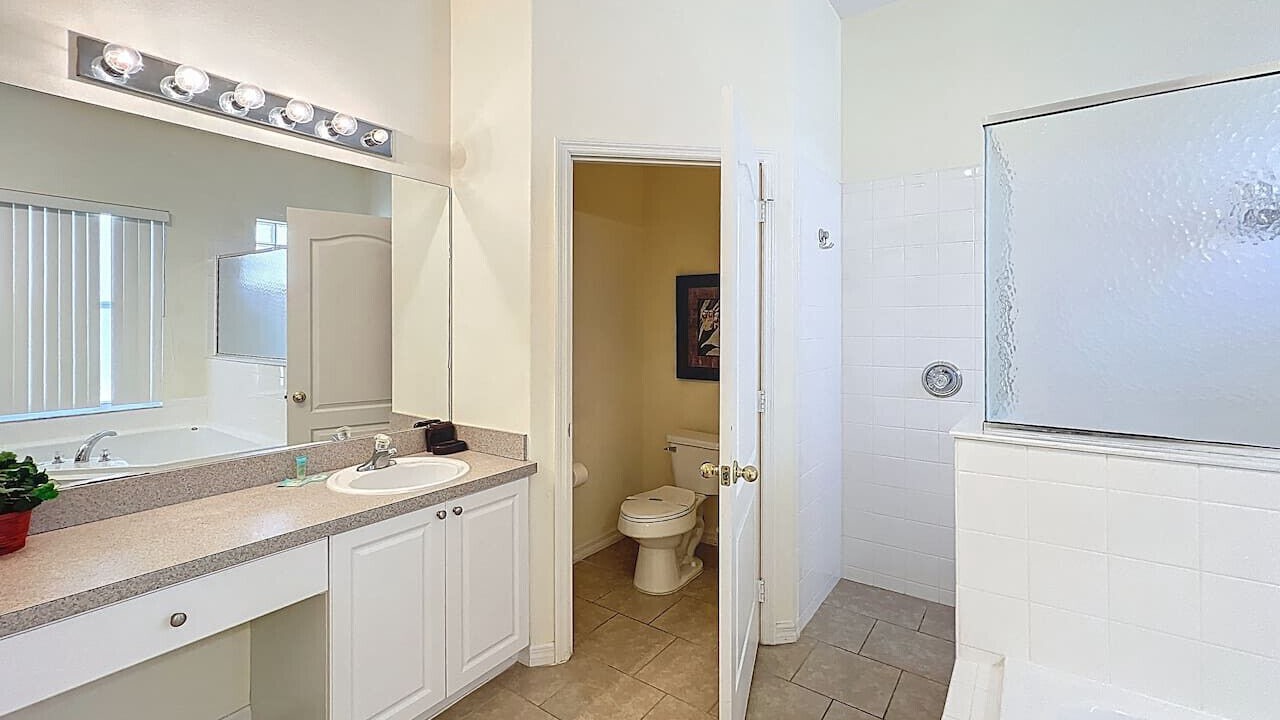 Photo of Bathroom in Tuscan Hills