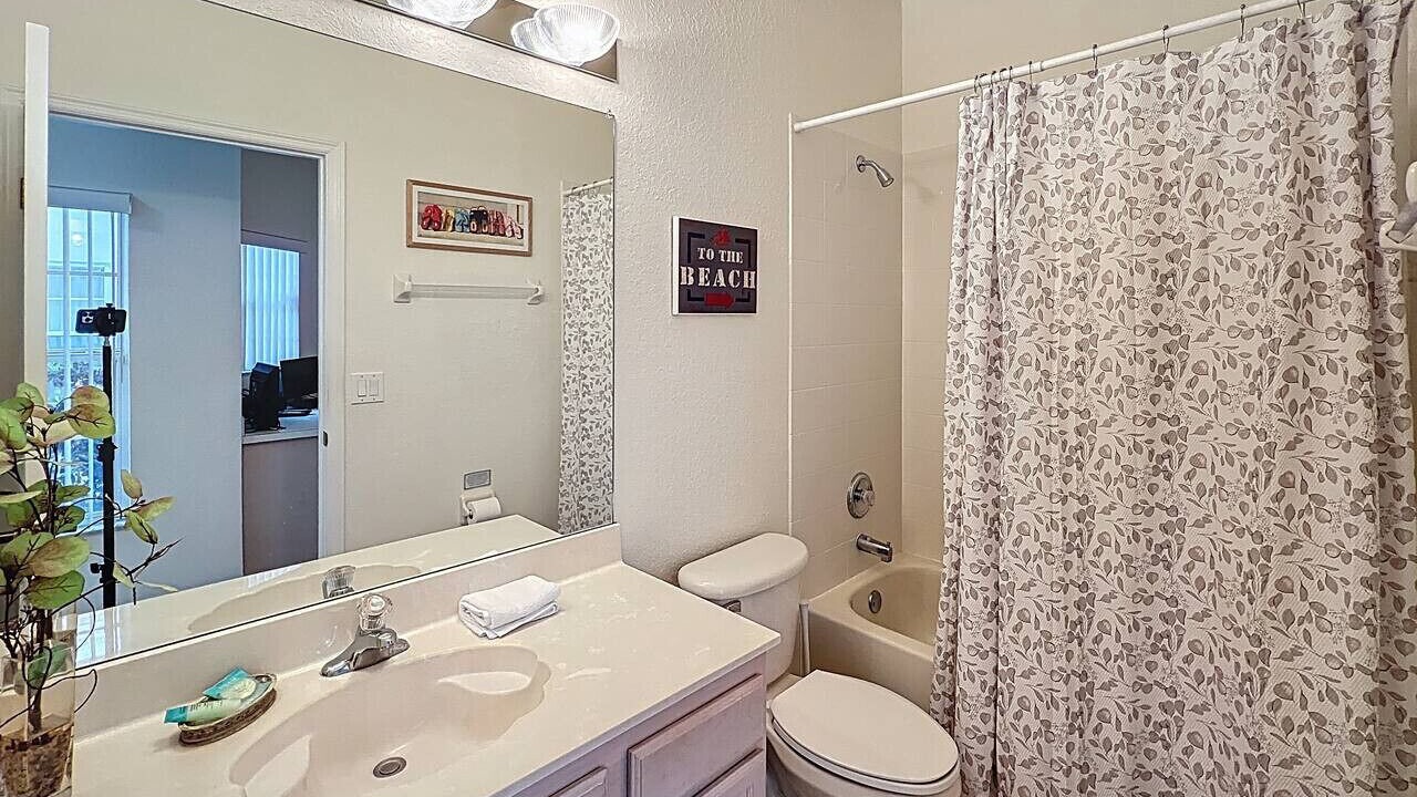 Photo of Bathroom in West Haven