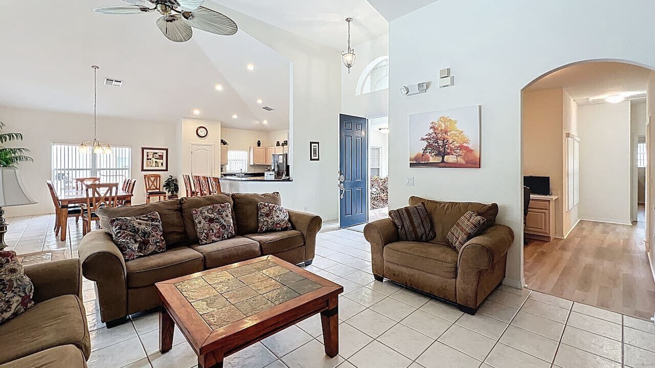 Photo of Livingroom in West Haven