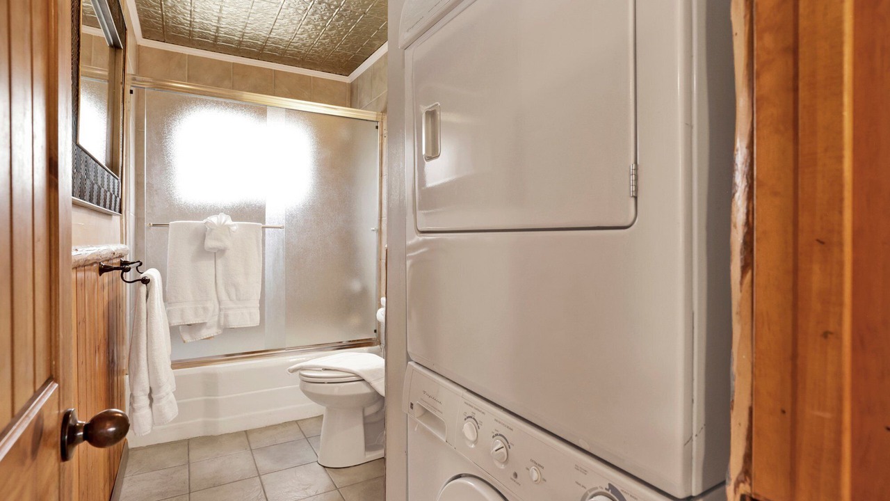 Photo of Bathroom in Moonridge