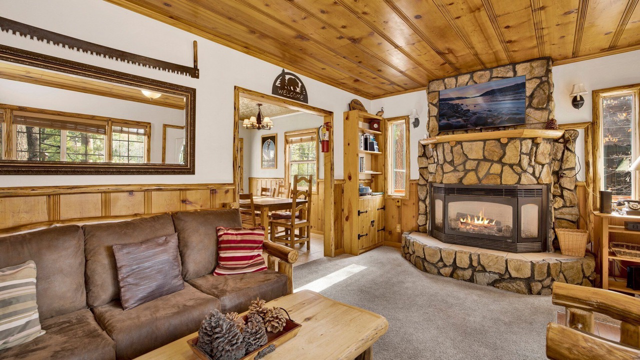 Photo of Livingroom in Moonridge