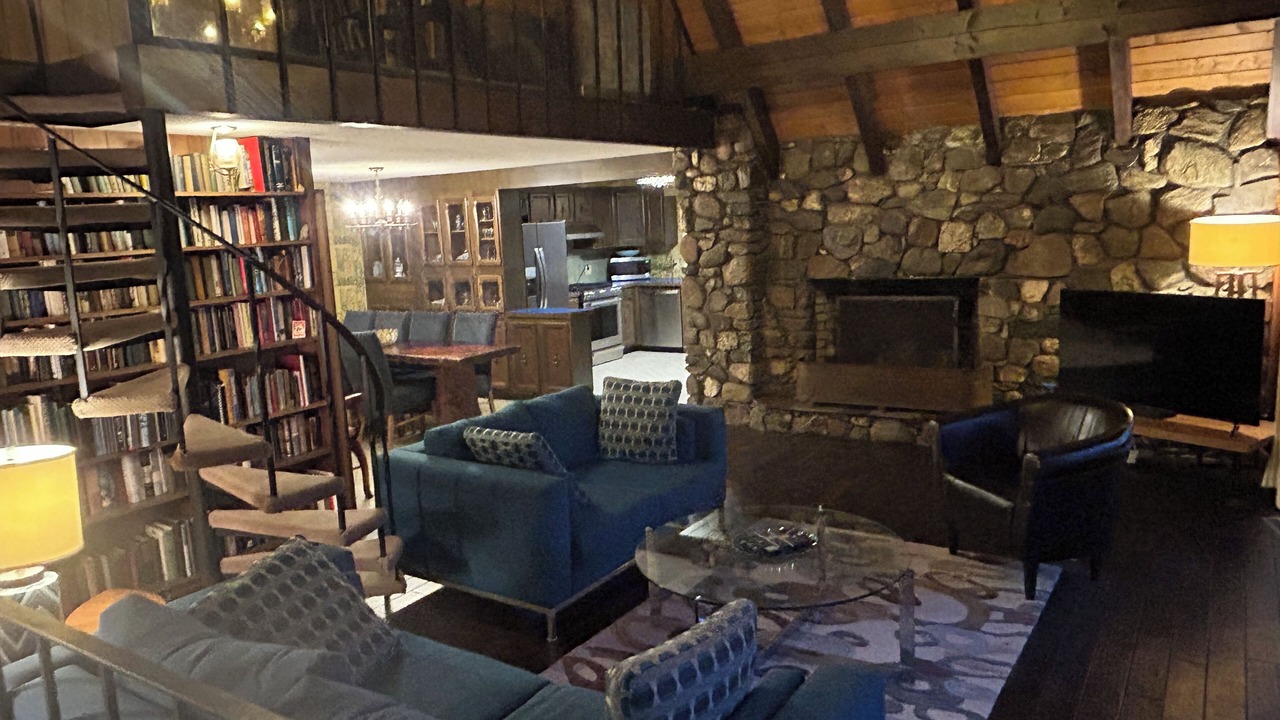 Photo of Livingroom in Waterbury
