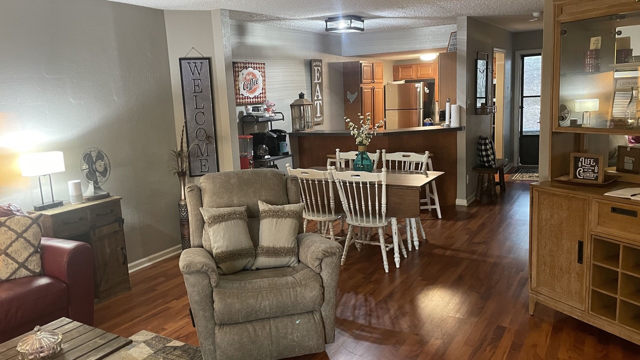 Photo of Livingroom in Fairfield Bay