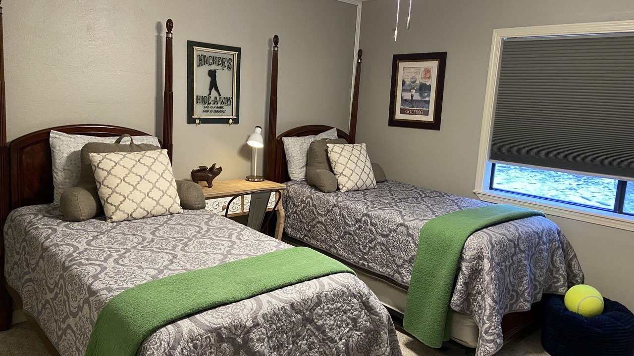 Photo of Bedroom in Fairfield Bay