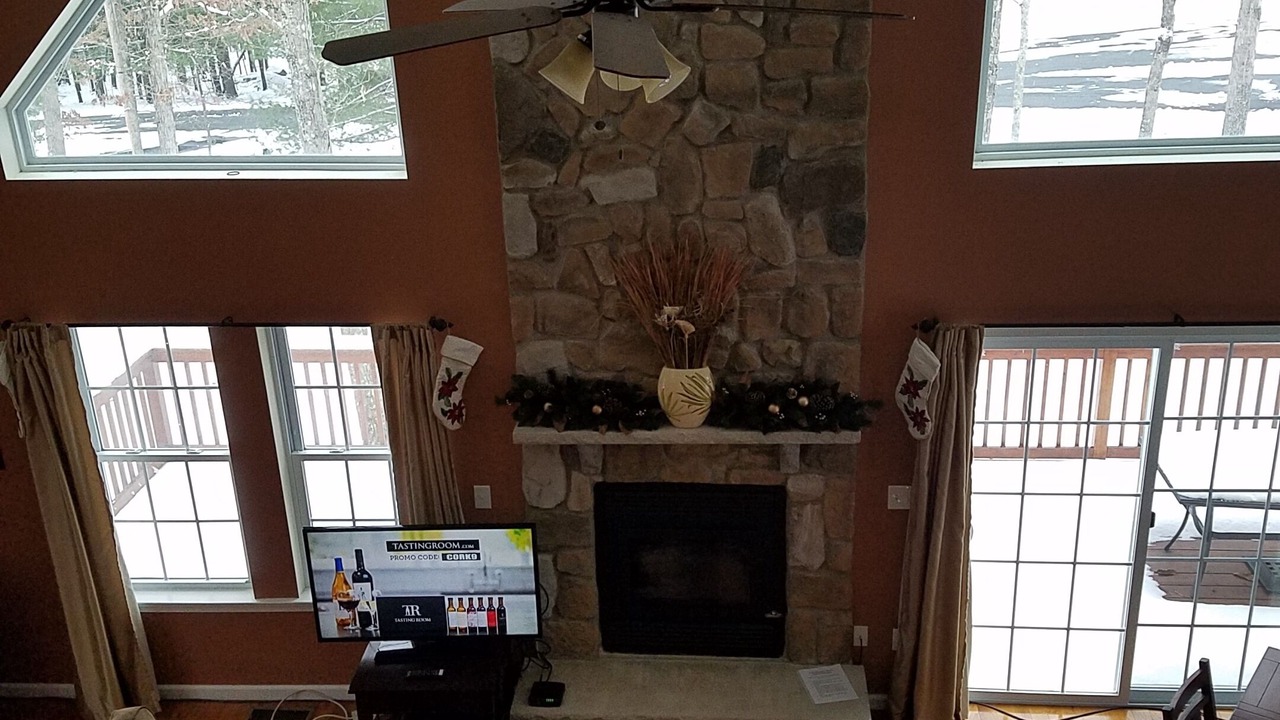 Photo of Livingroom in Lackawaxen