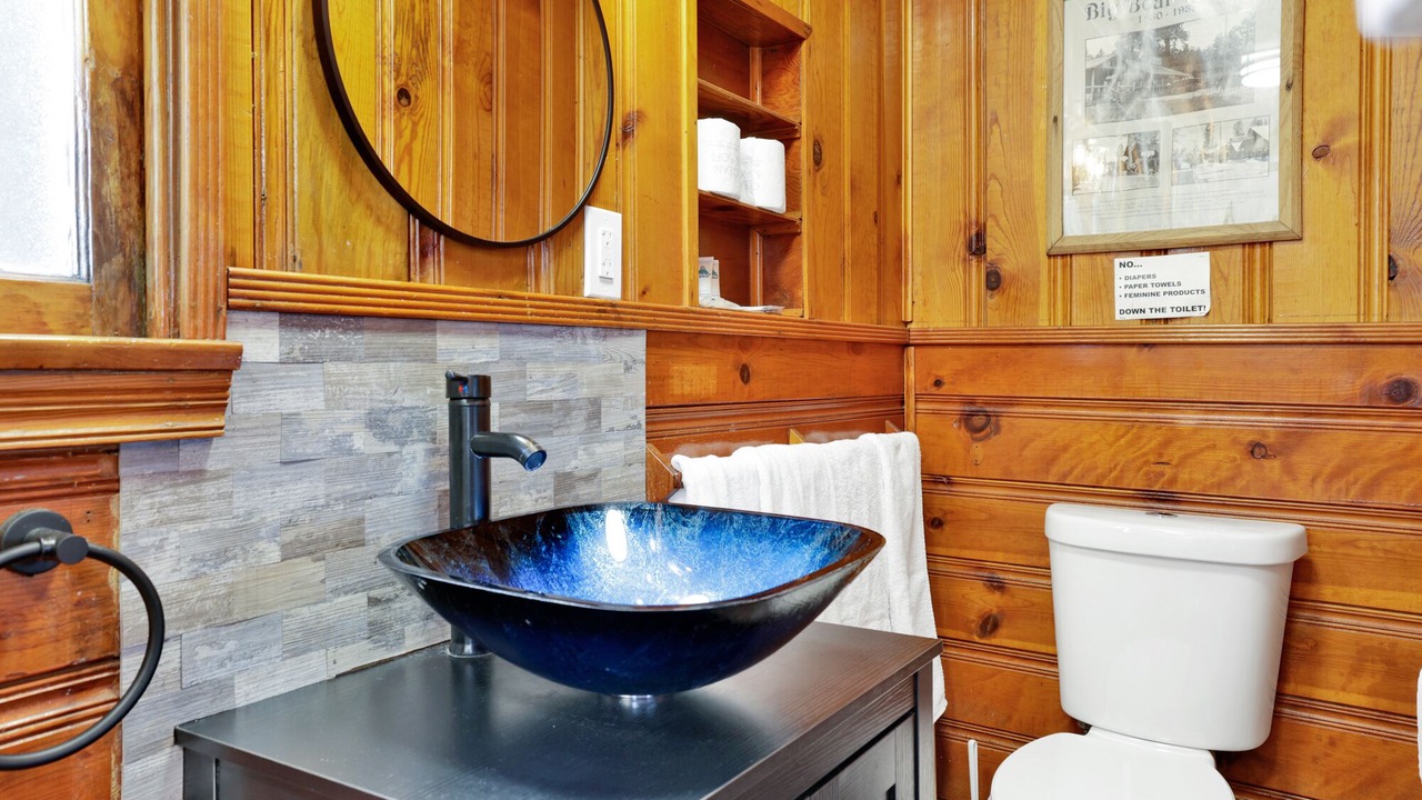Photo of Bathroom in Big Bear Lake