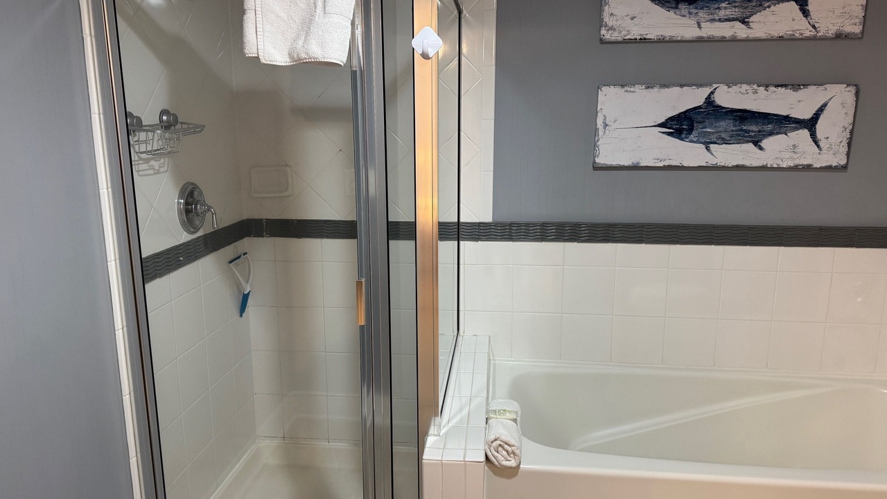 Photo of Bathroom in Baytowne Wharf