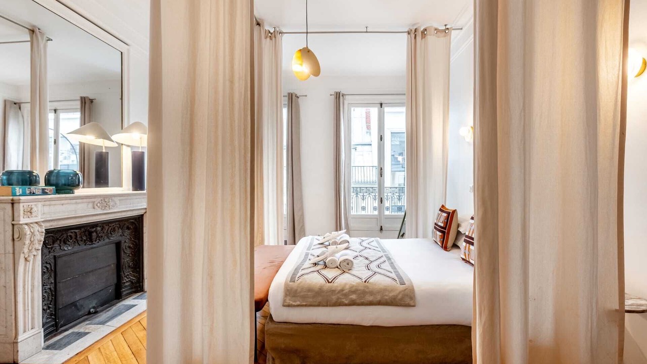 Photo of Bedroom in Faubourg-du-Roule