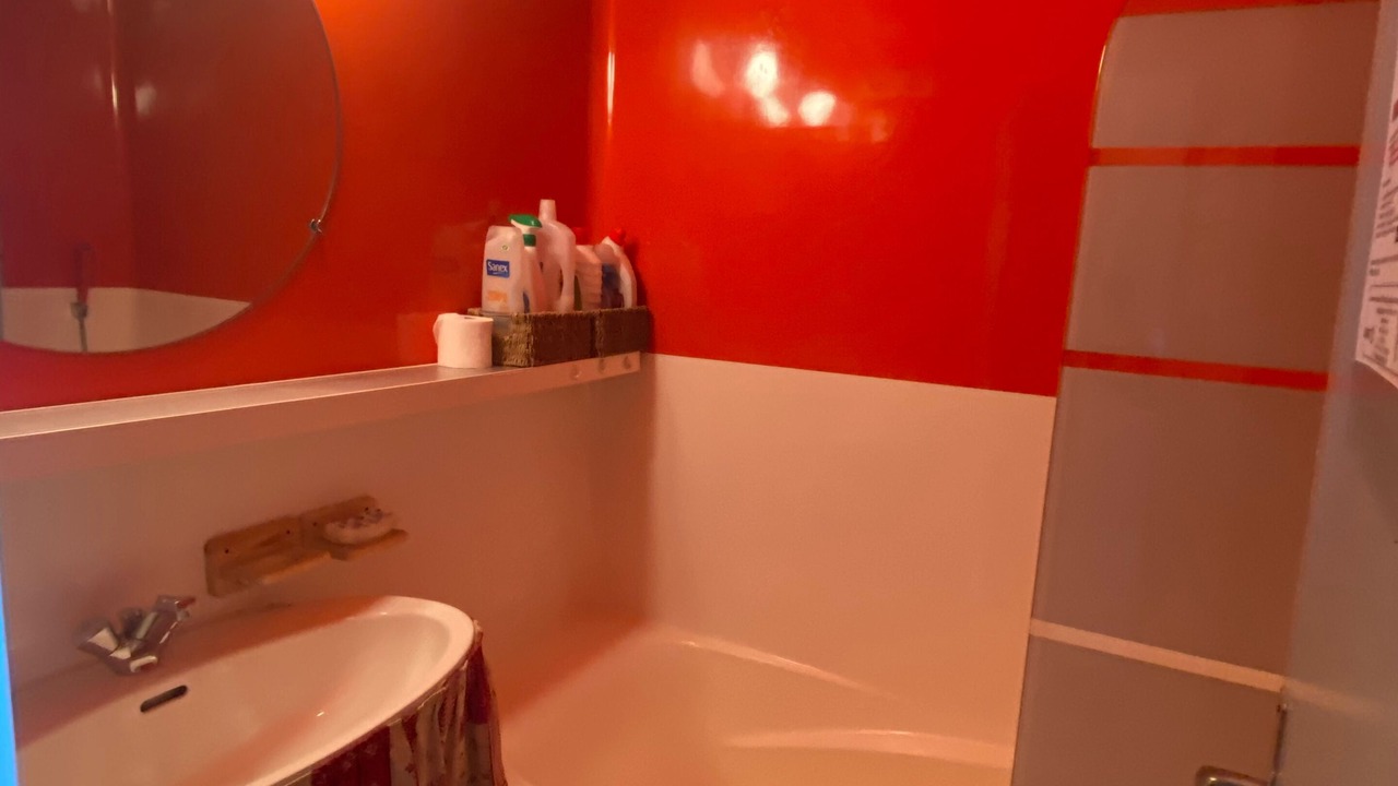 Photo of Bathroom in Arc-1800