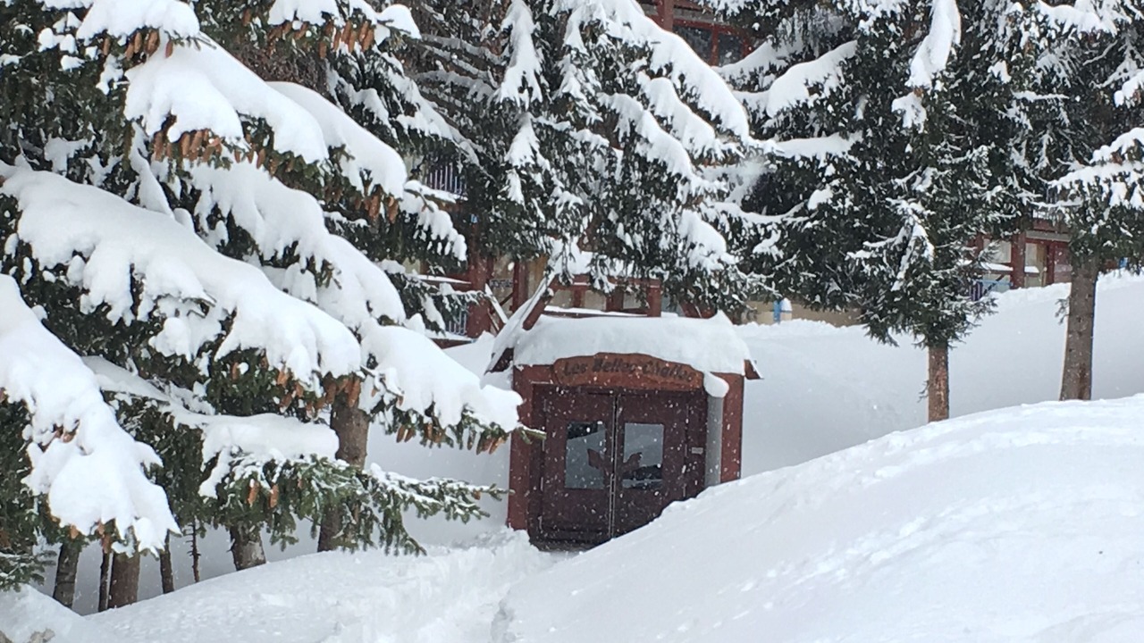 Photo of Outdoor in Arc-1800