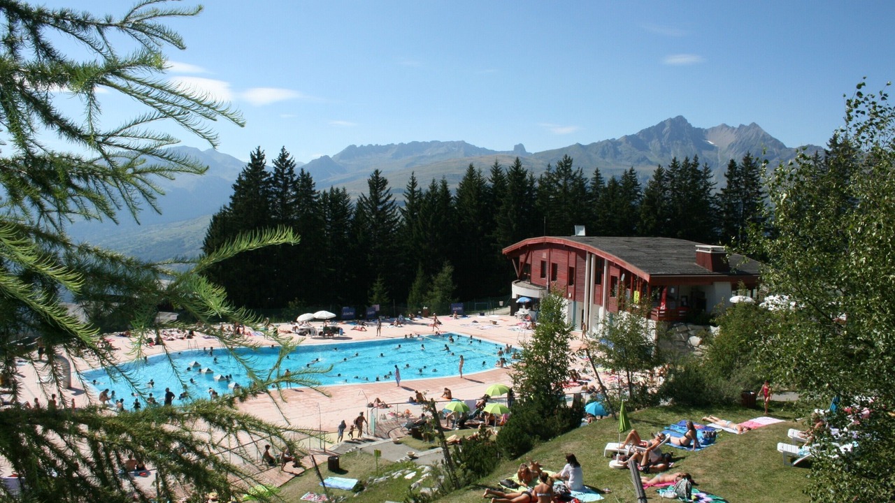 Photo of Outdoor in Arc-1800