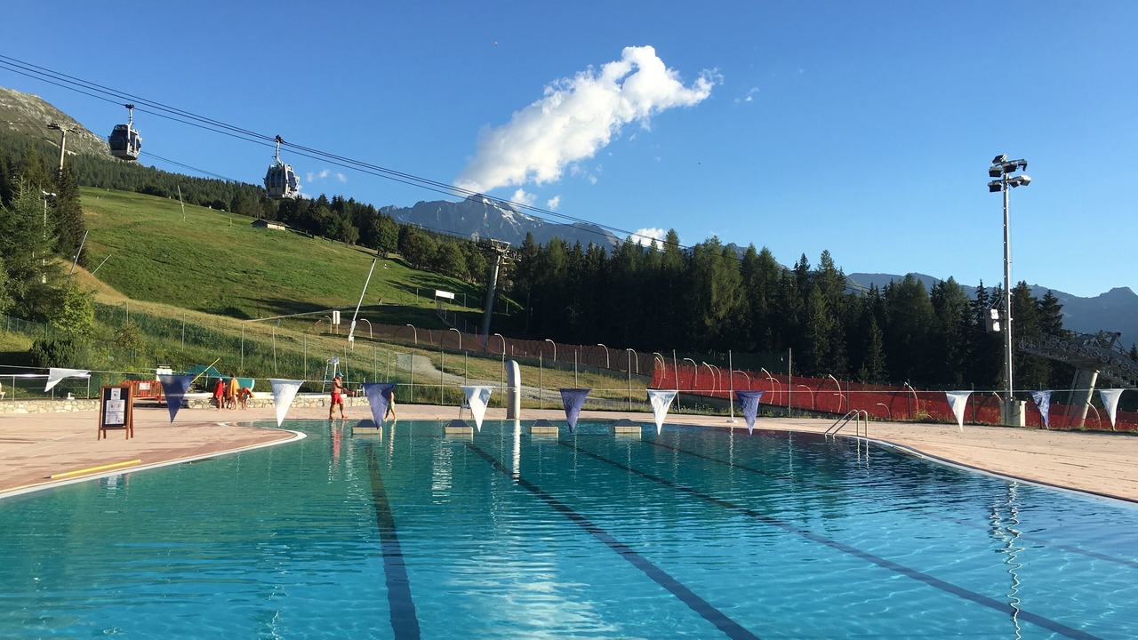 Photo of Outdoor in Arc-1800