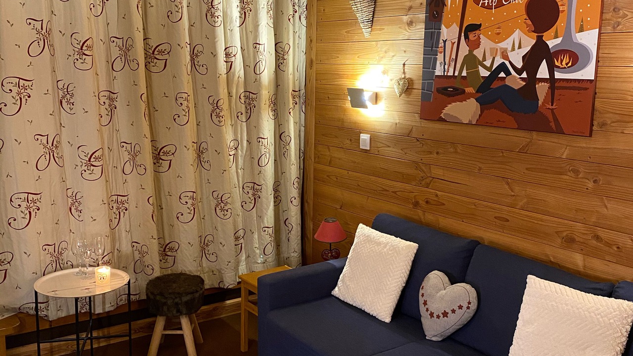 Photo of Livingroom in Arc-1800